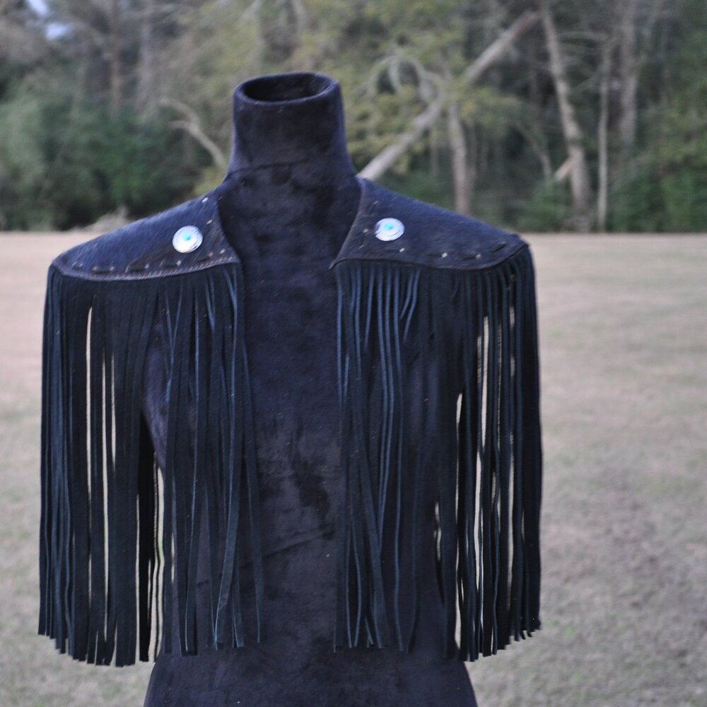 🤠 Handcrafted Western Suede Fringe Shawl 🤠